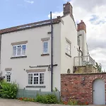 West Wing - Uk43894 Great Edston